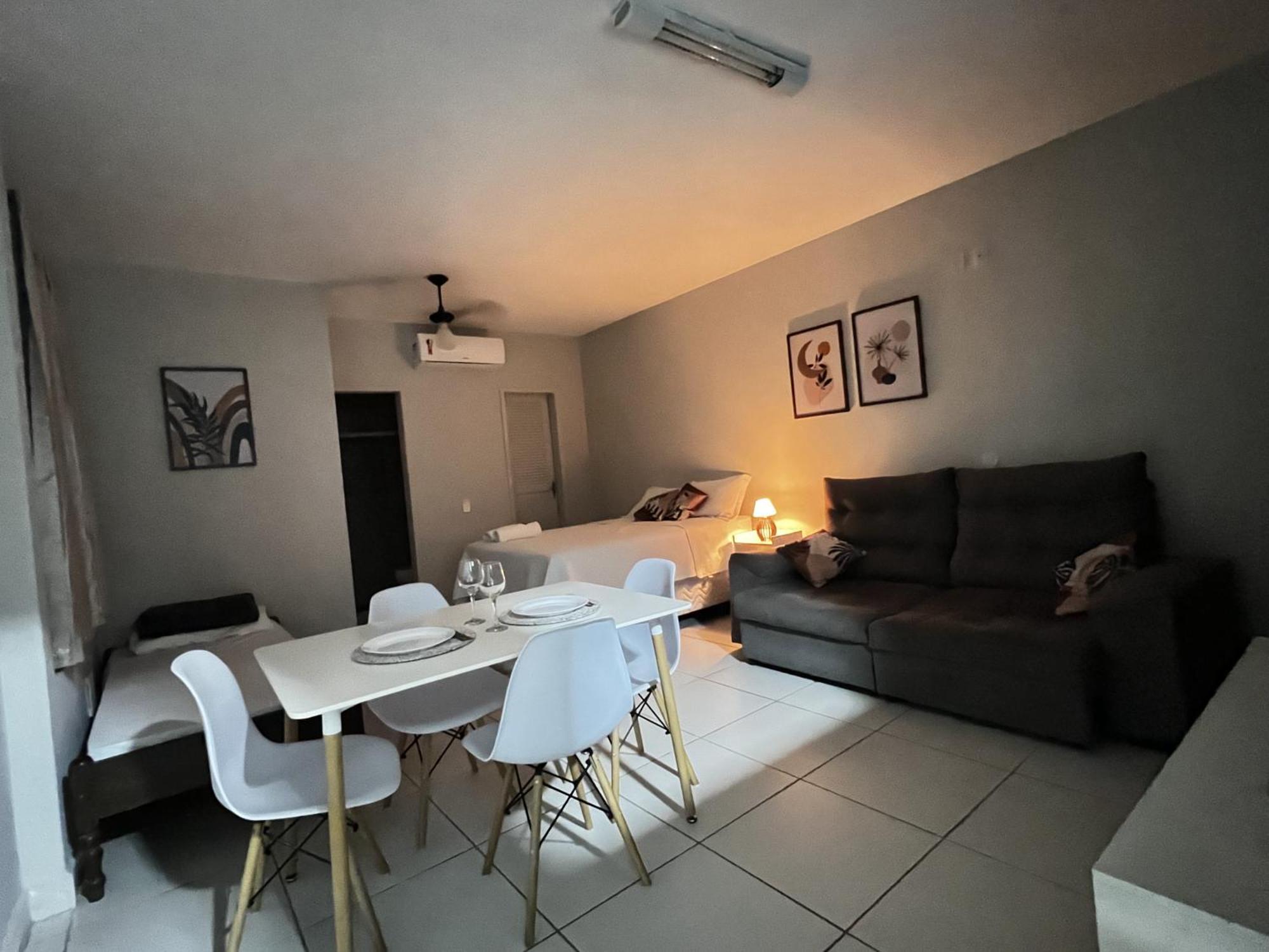 Kitnet Aconchegante Em Ambiente Familiar A 100m Camburi Com Garagem