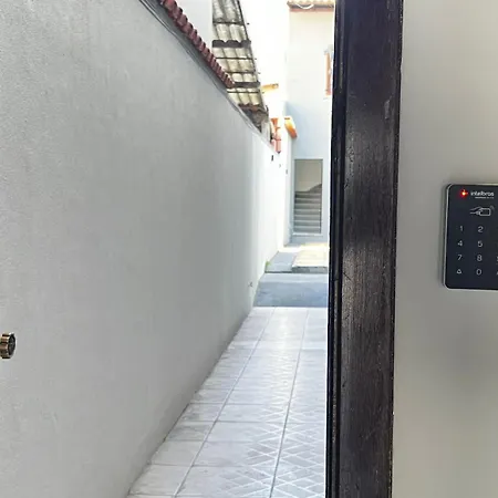 Kitnet Aconchegante Em Ambiente Familiar A 100M Praia Camburi Com Garagem Vitoria Exterior photo