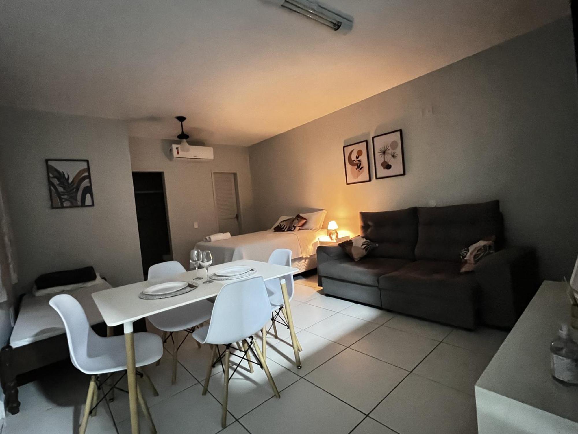 Kitnet Aconchegante Em Ambiente Familiar A 100m Camburi Com Garagem Vitória