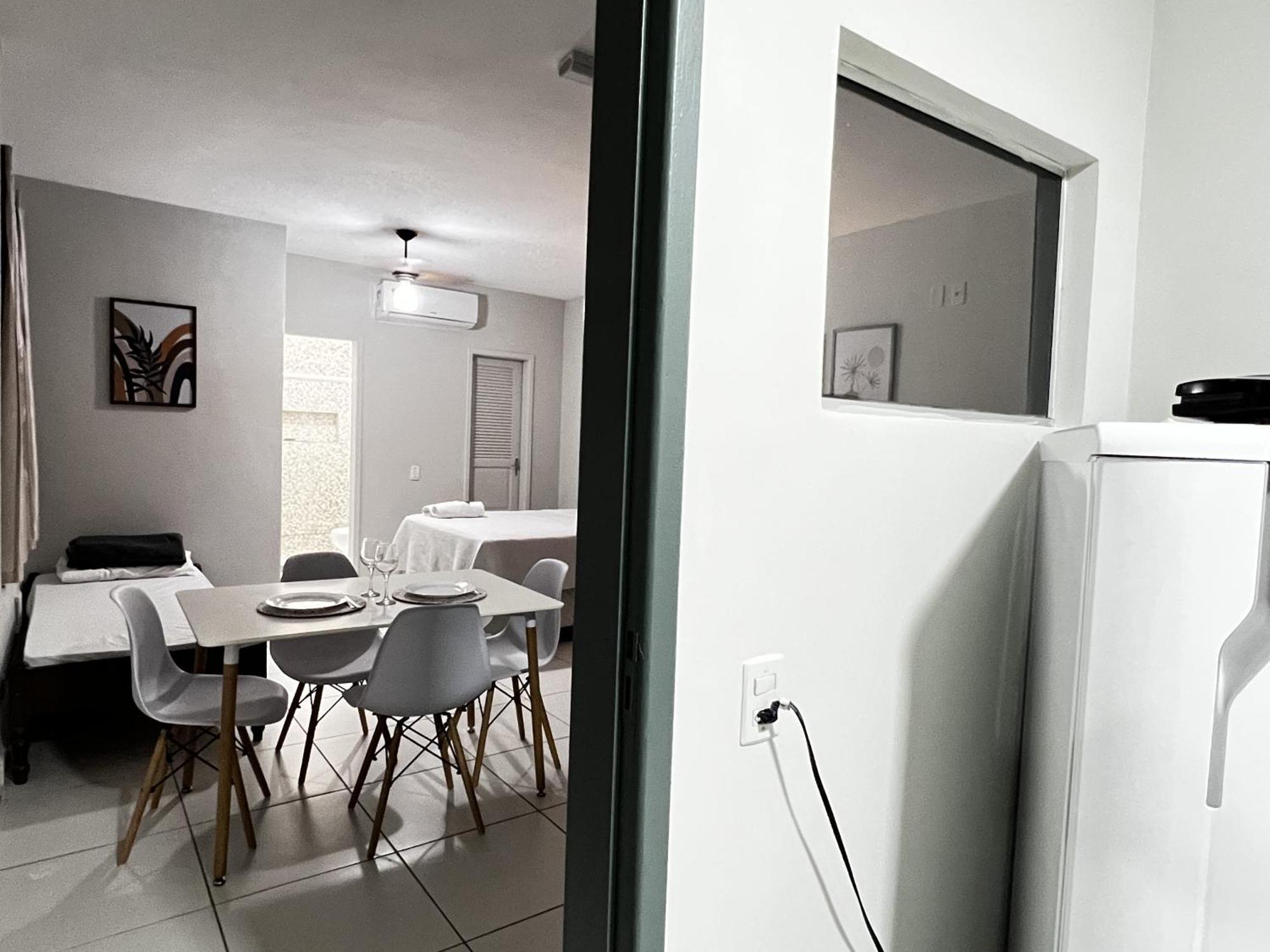 Kitnet Aconchegante Em Ambiente Familiar A 100m Camburi Com Garagem *